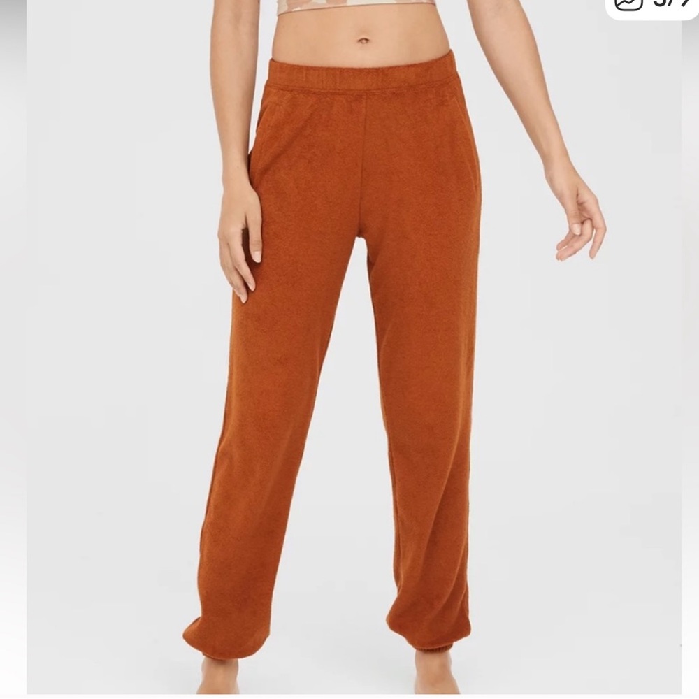 OFFLINE By Aerie Summer Lights Terry Joggers size Large